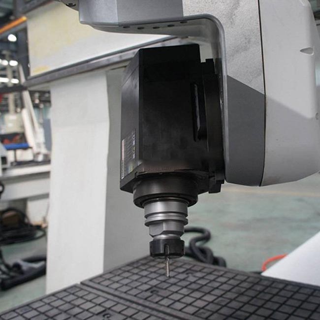 Small 5 Axis CNC Machining Center